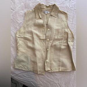 Mandalay button down sleeveless blouse Size 8, runs small